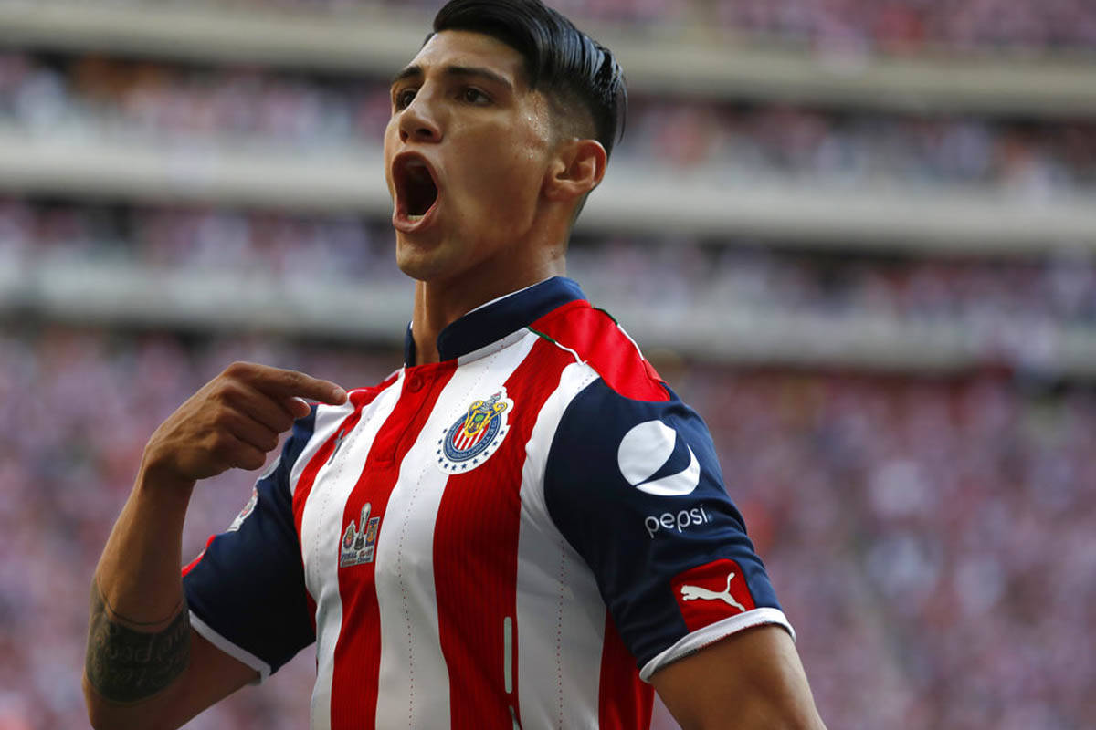 Chivas vence a Tigres y se corona campeón después de 11 años