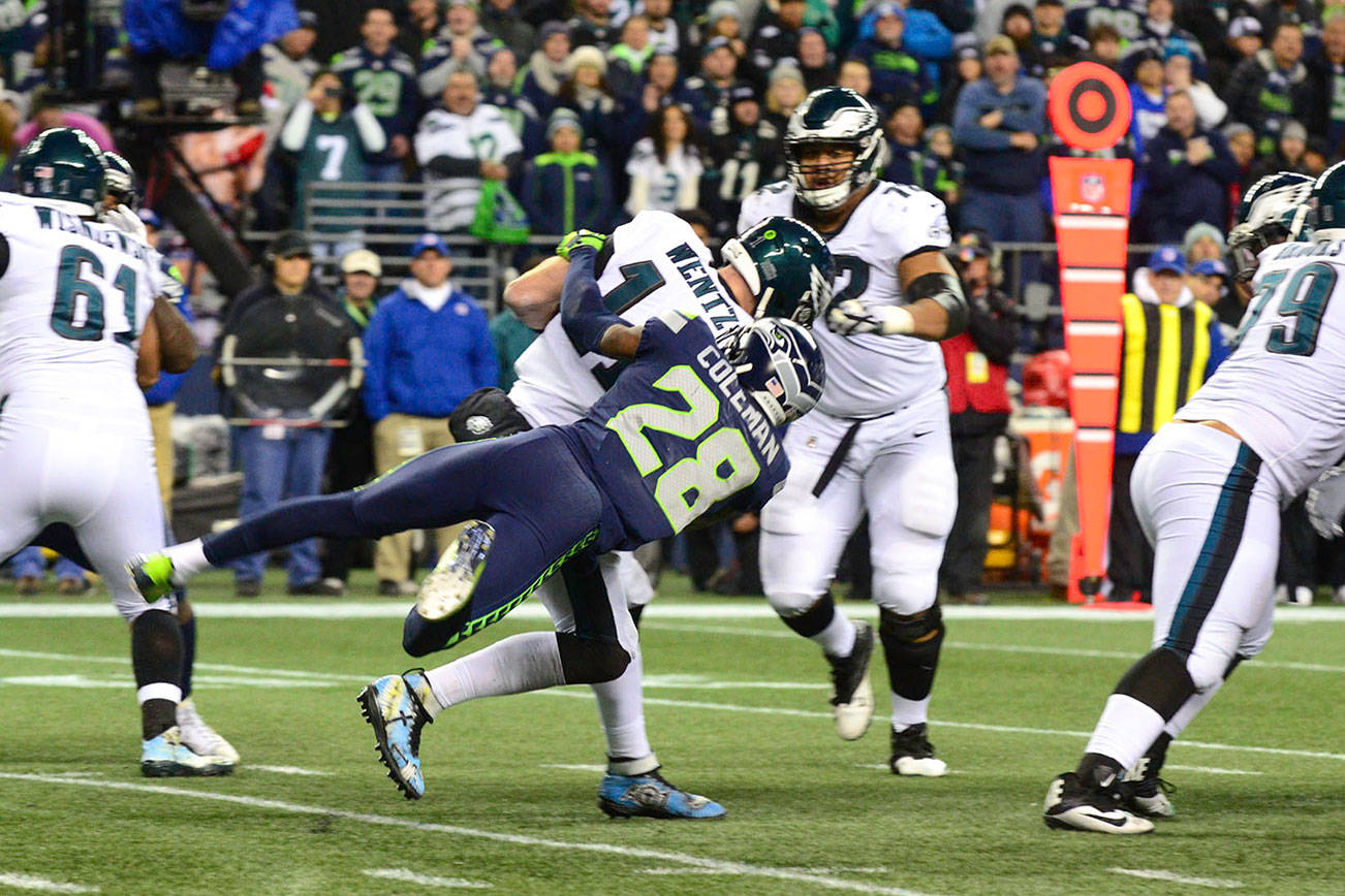 Wilson brilla y Seahawks derriban a Eagles