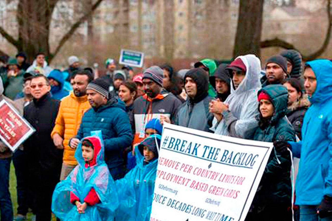 Cientos demandan reforma de la Green Card en Bellevue