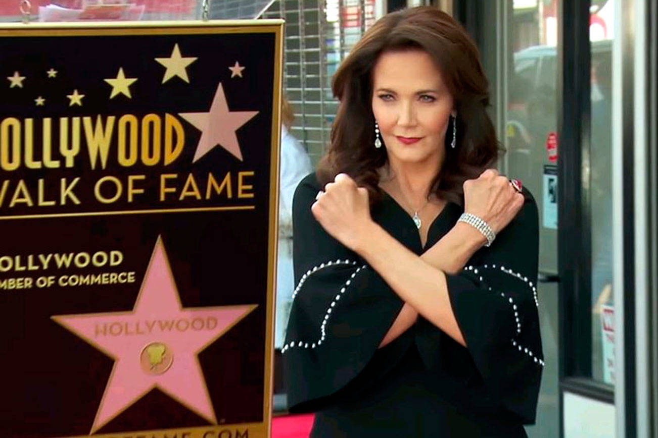 Obtiene Lynda Carter su estrella