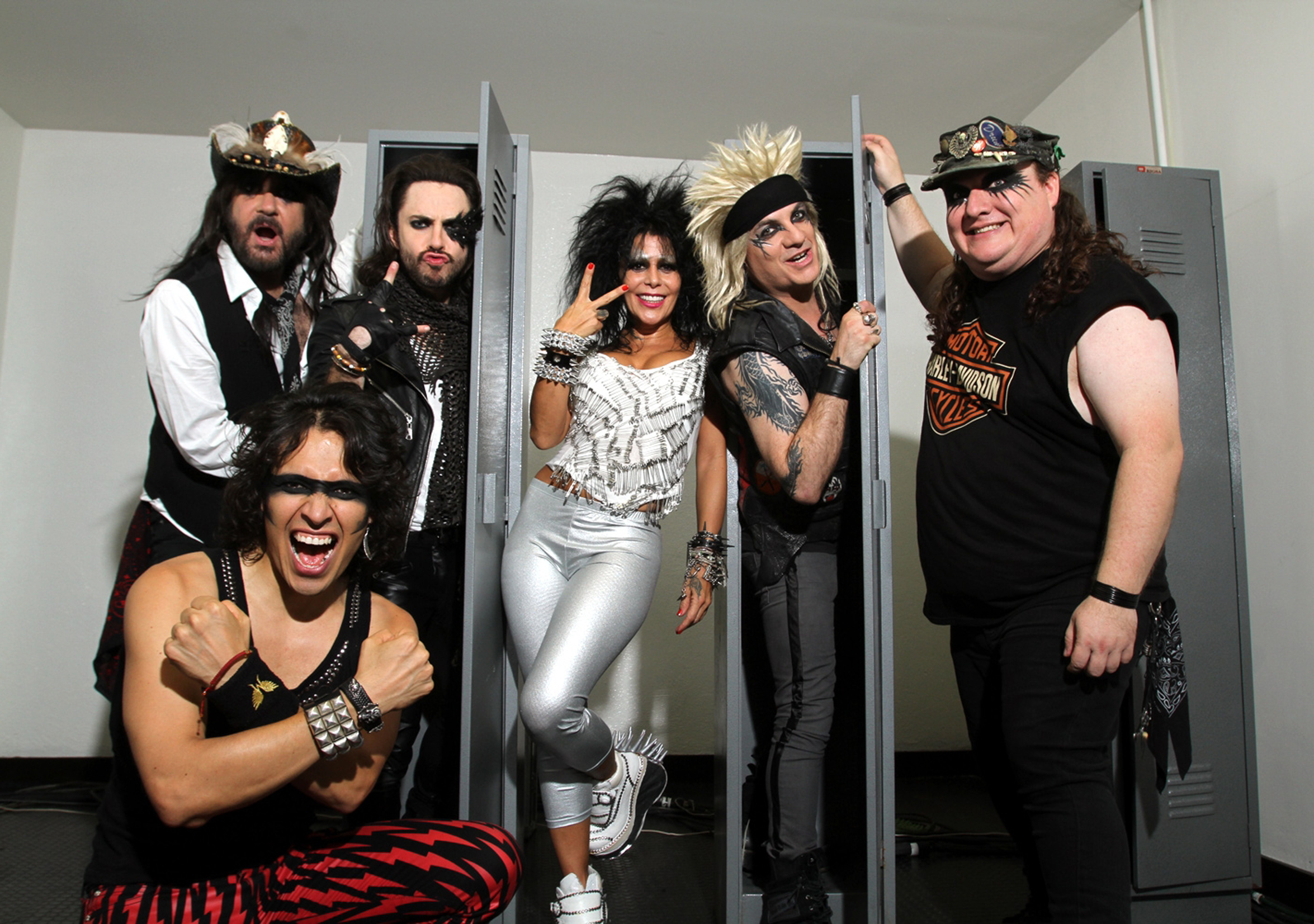 Lanzan CD Alejandra Guzmán y Moderatto