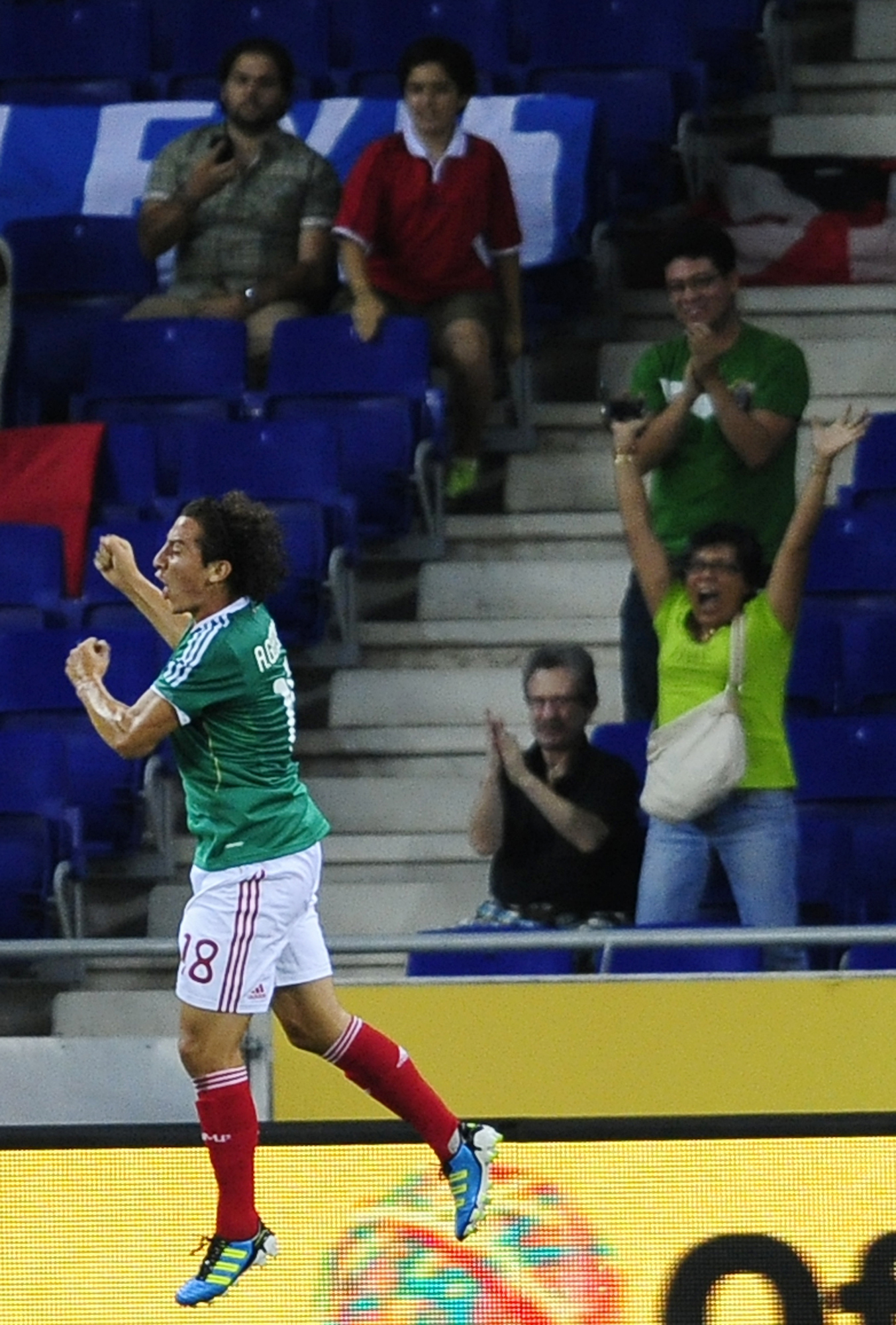 De la Torre sigue invicto con México