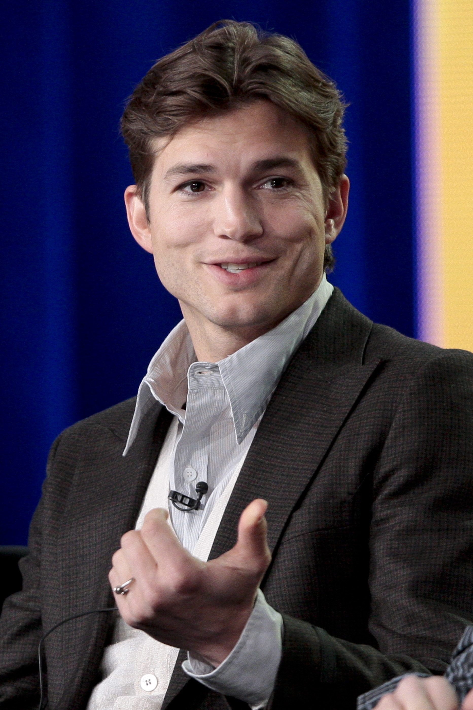 Ashton Kutcher será Steve Jobs en el cine