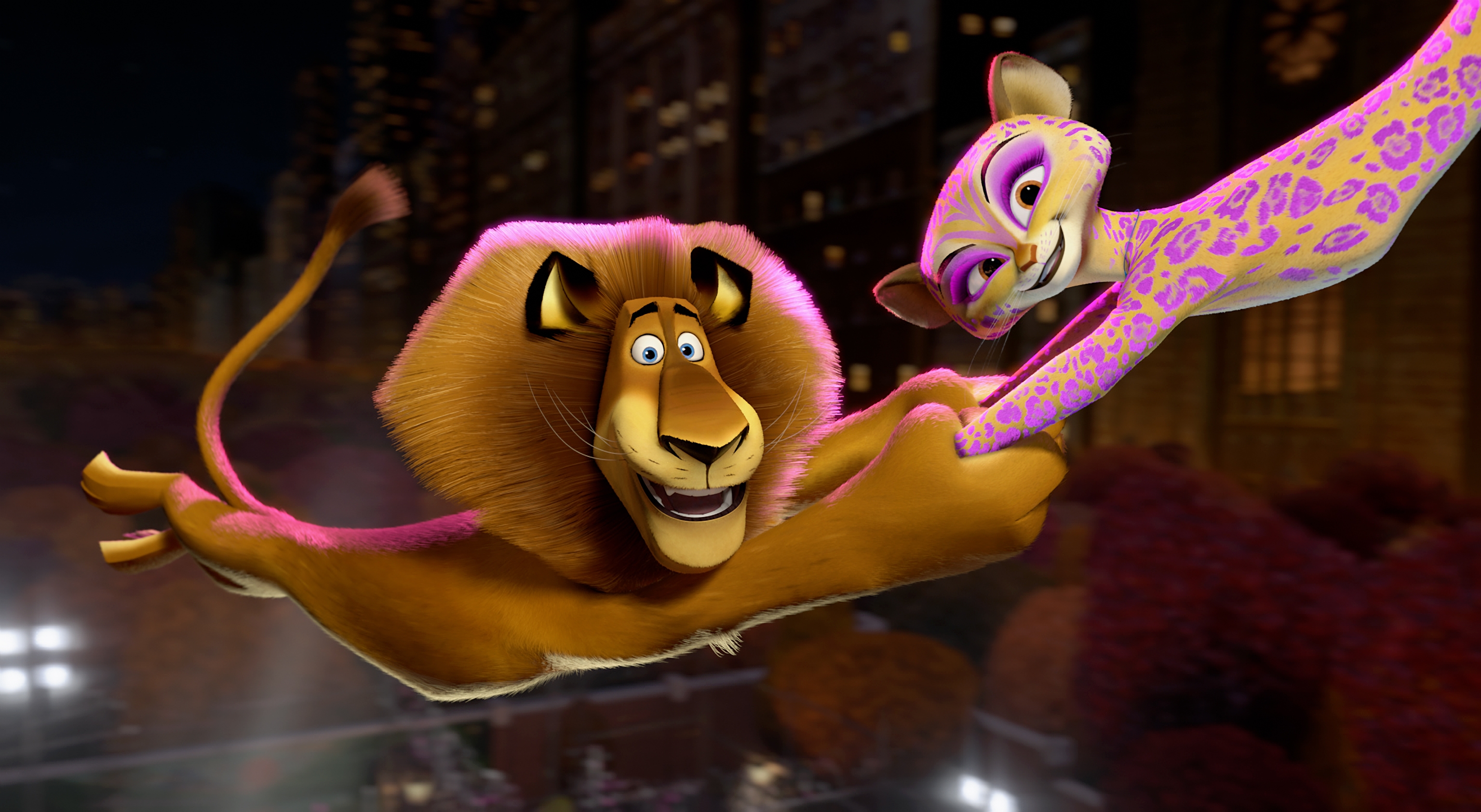 Madagascar 3 y Prometheus atraen muchedumbres a los cines