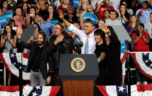 Obama recibe el apoyo de los rockeros de Maná