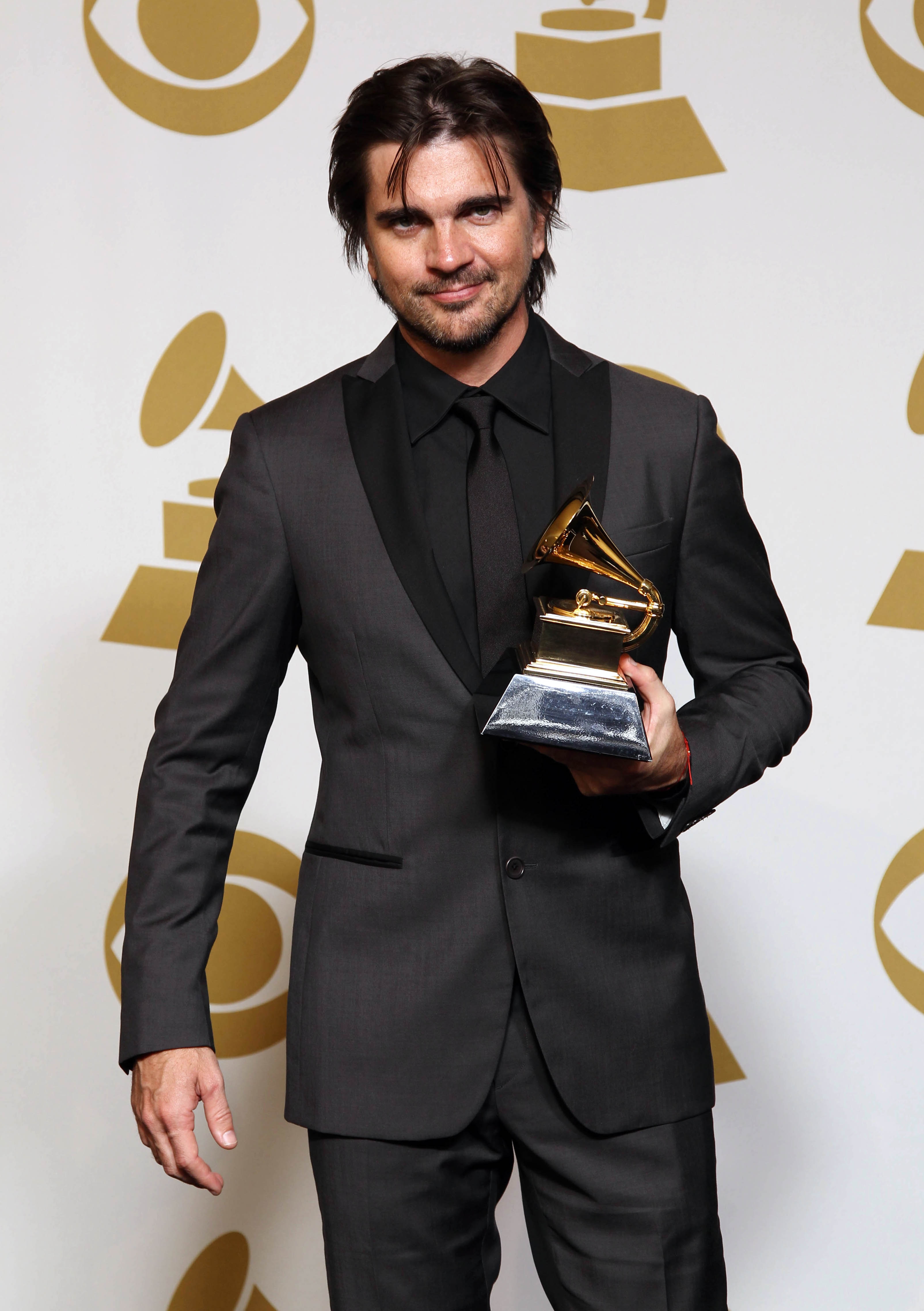 Juanes anuncia gira  “Unplugged” por EEUU