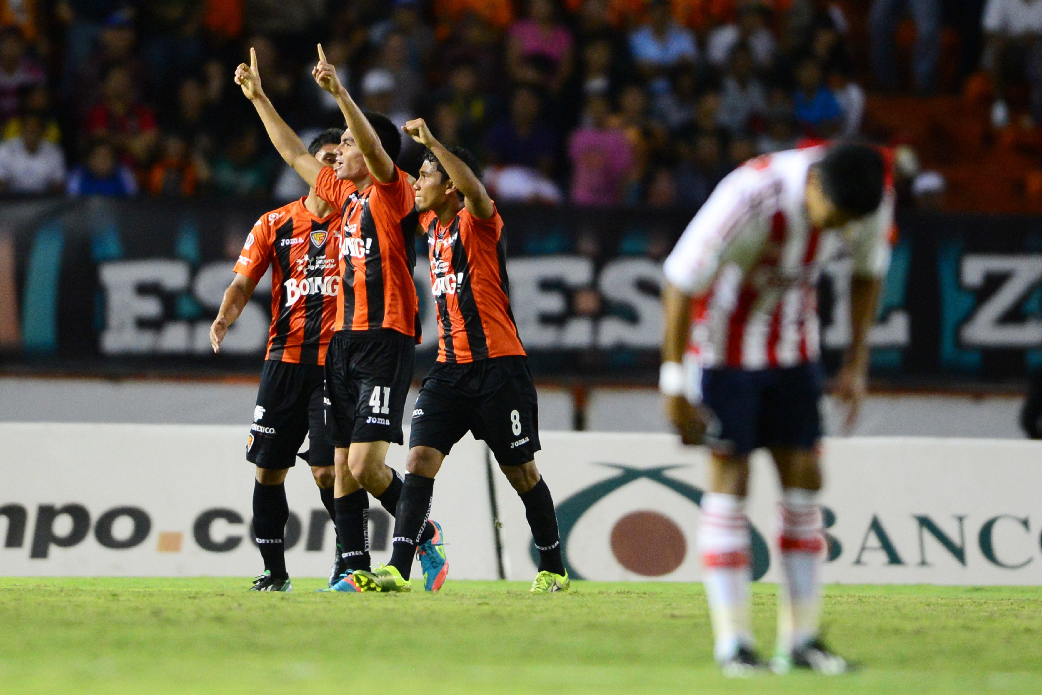 Cae Chivas ante Jaguares y se aleja Liguilla