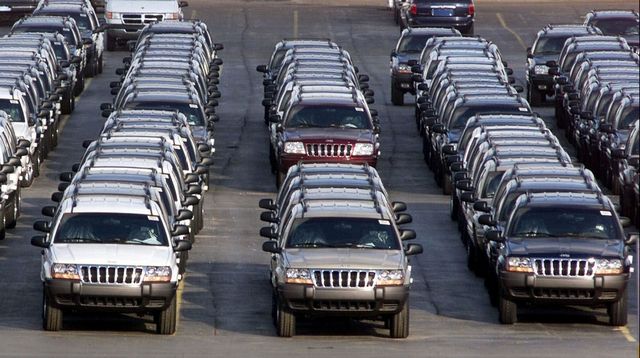 Chrysler retira 630,000  vehículos en el mundo