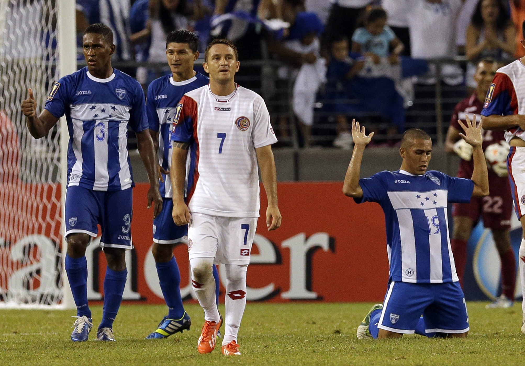 Honduras vence a Costa Rica y está en semis