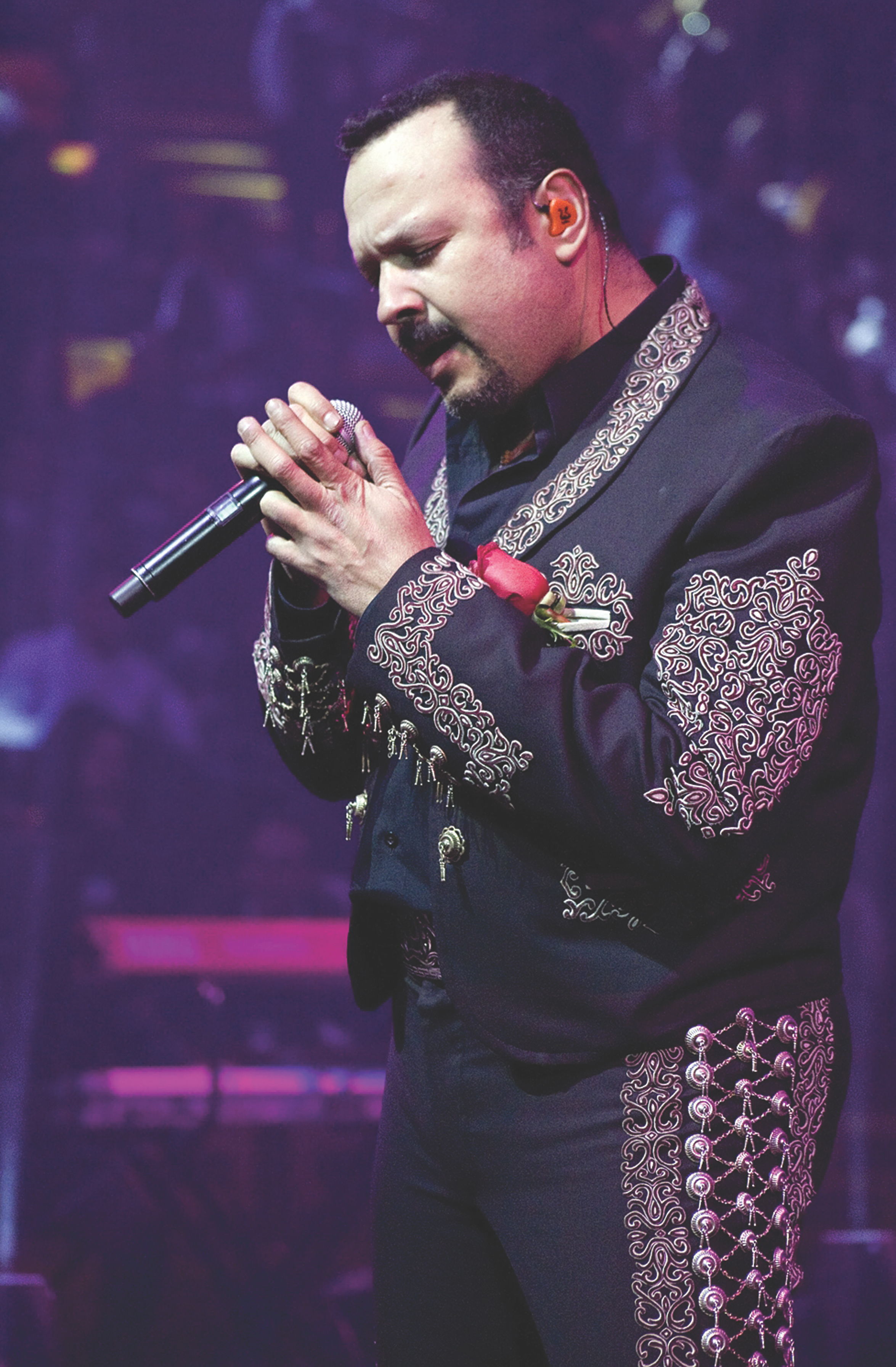 'Es momento para  unirnos'.-Pepe Aguilar