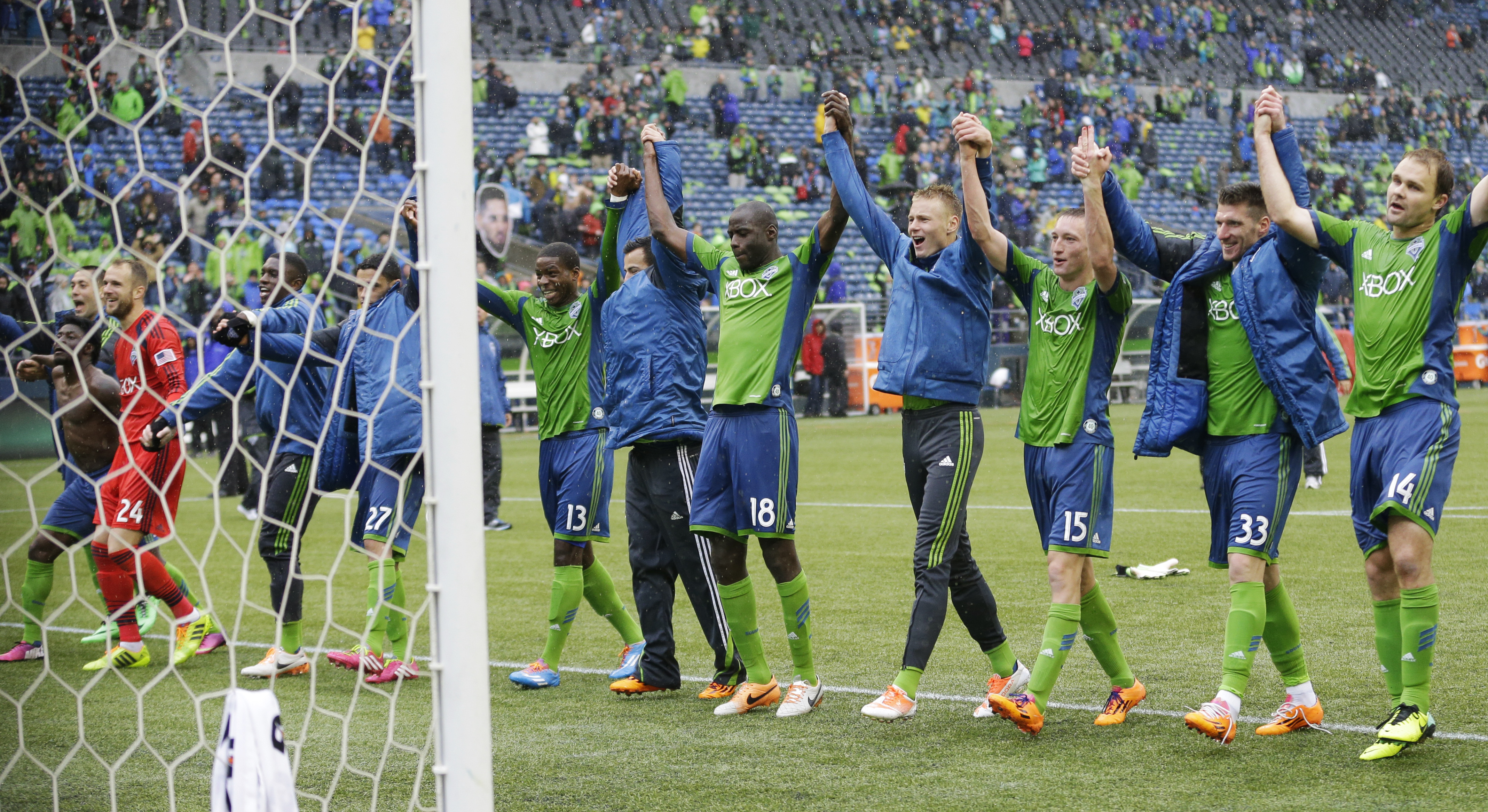 Seattle vence a Kansas City con gol agónico