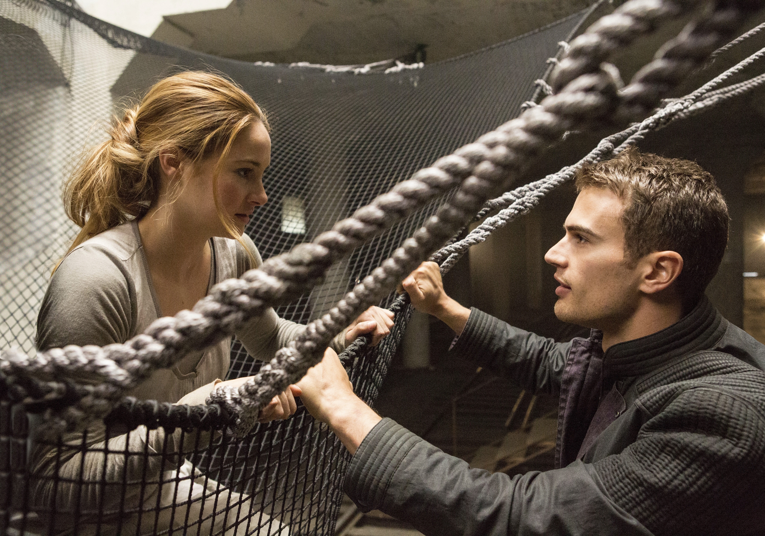 "Divergente" busca librarse de comparaciones