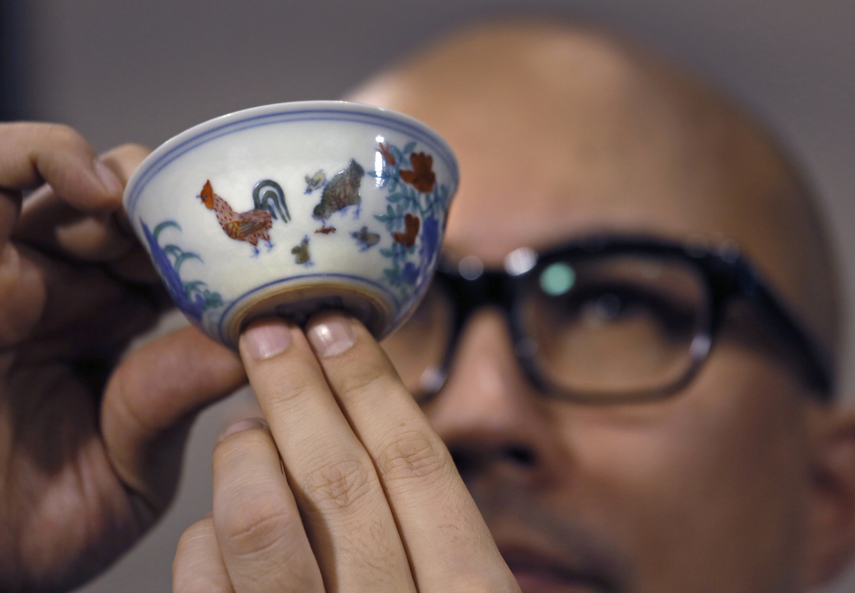 Taza china de dinastía Ming factura récord de $36M