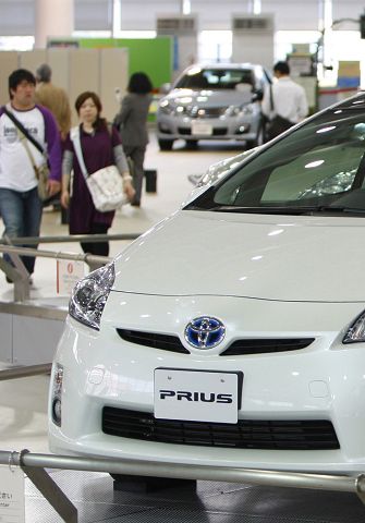 Toyota refuerza batalla en híbridos con nuevo Prius