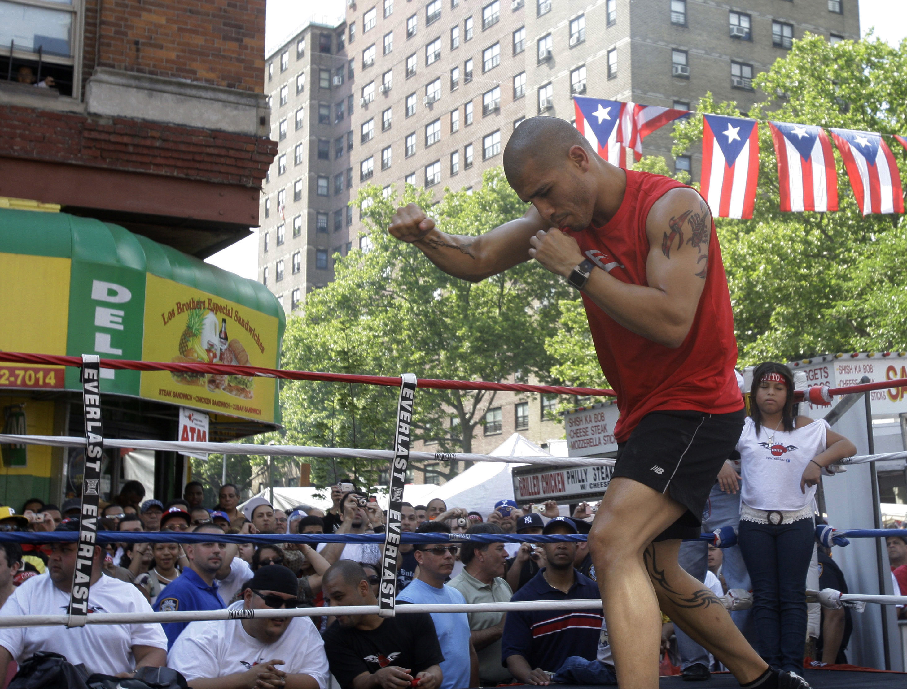 cotto, entre los suyos