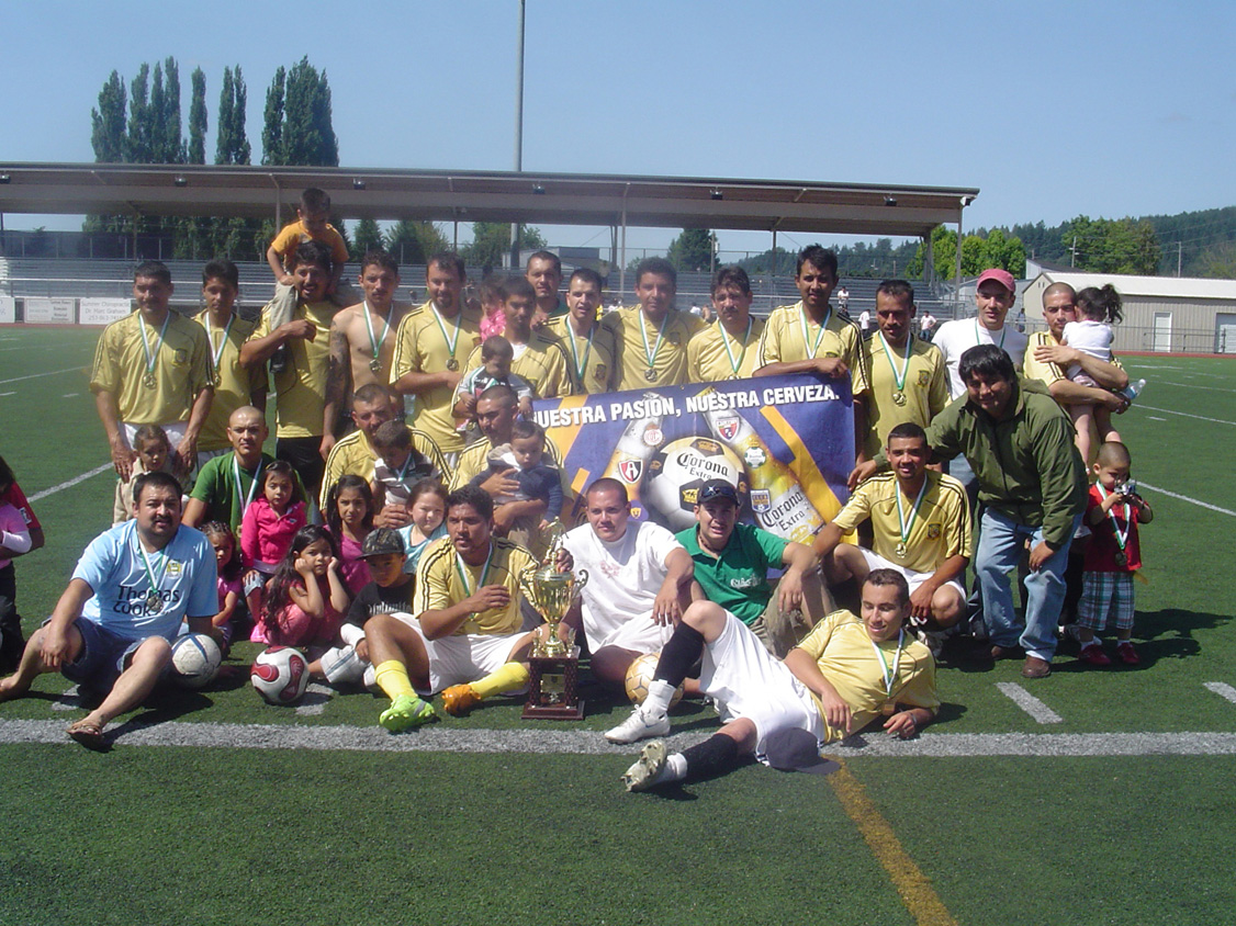 Liga latina celebra a campeones