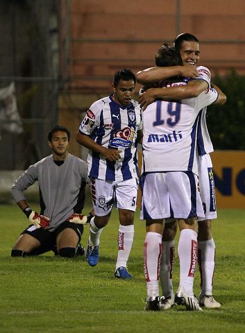 Pachuca avanza en Liga de Campeones