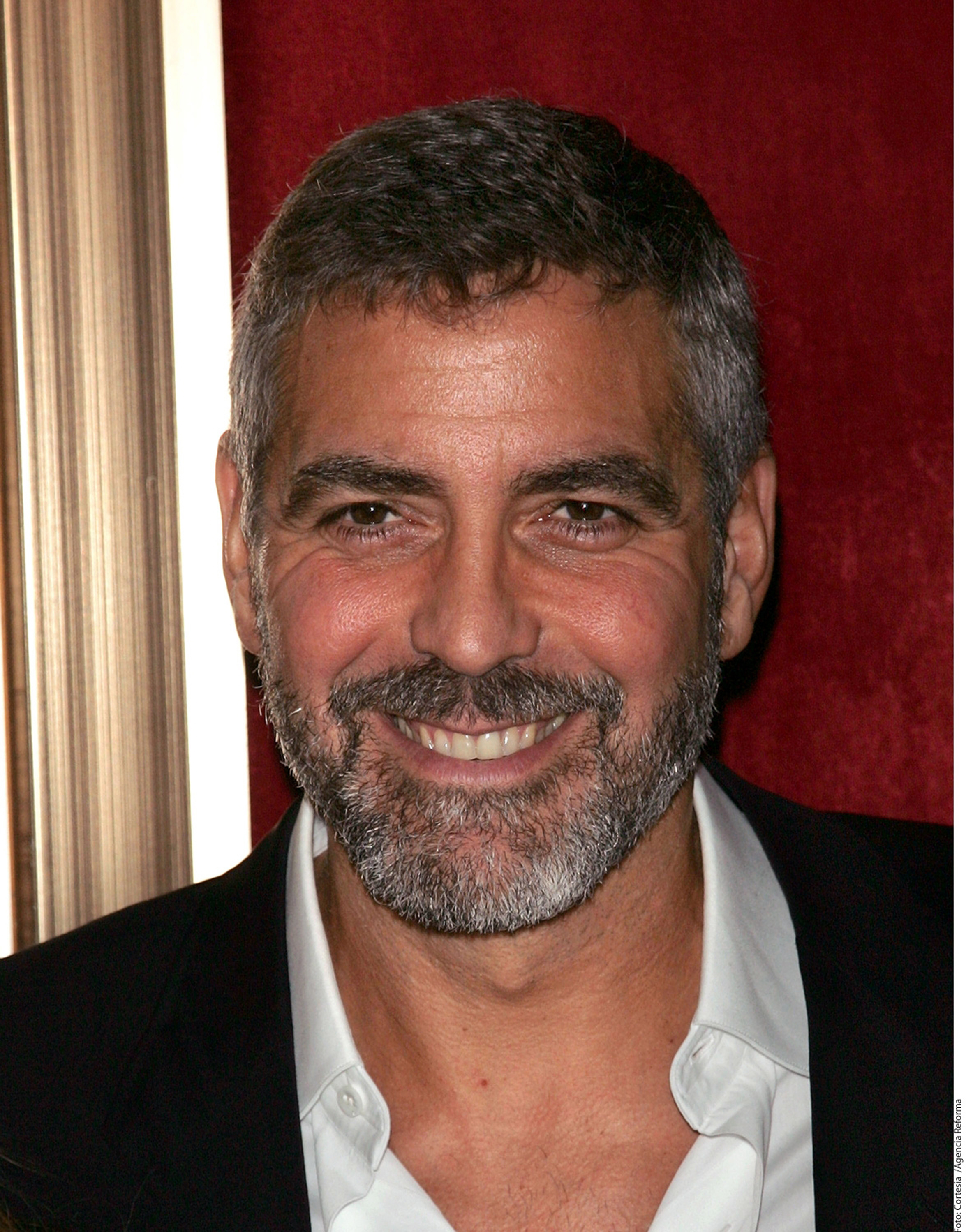 Clooney seduce cocinando