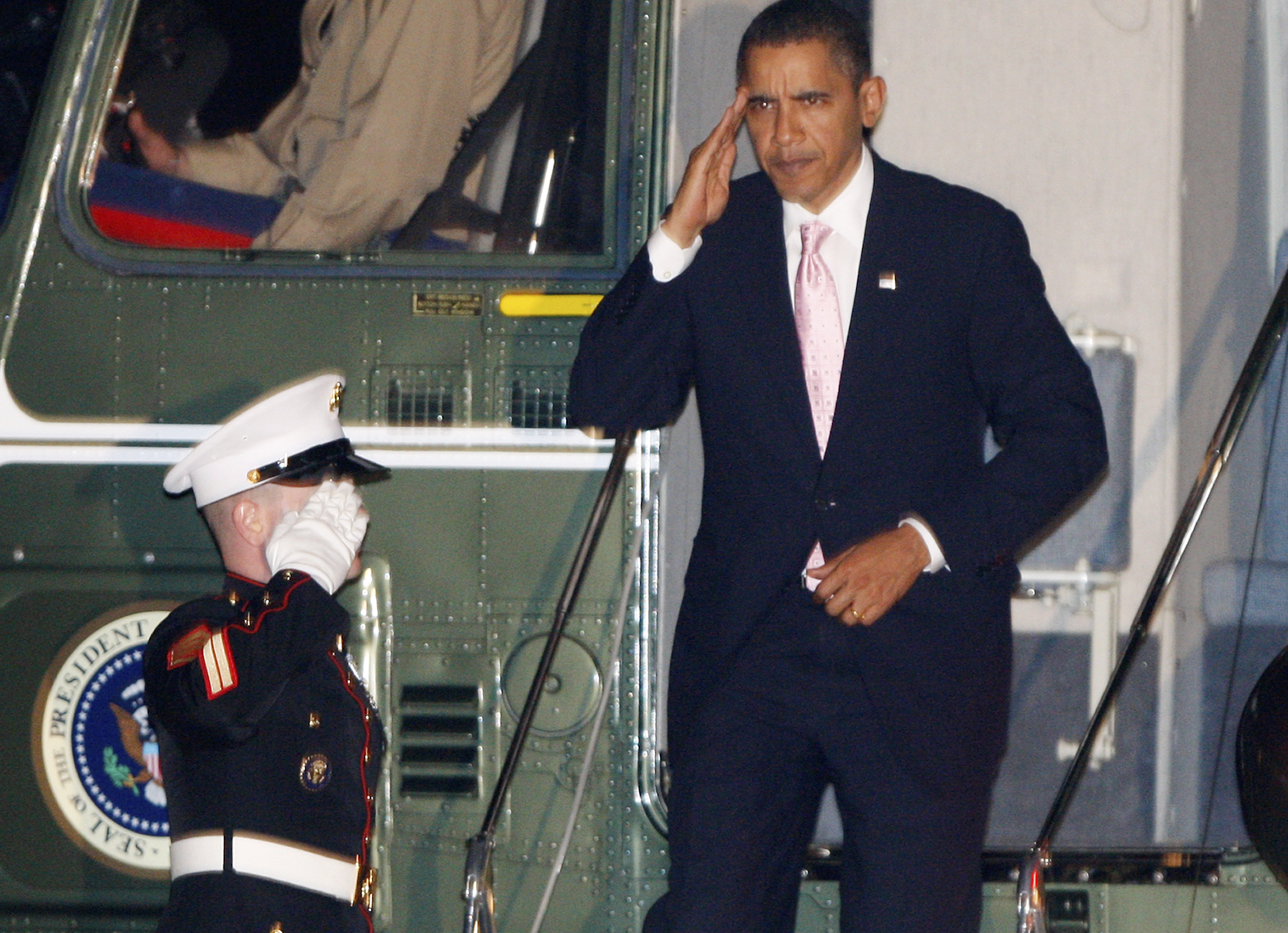 Presidente Obama declara emergencia nacional.