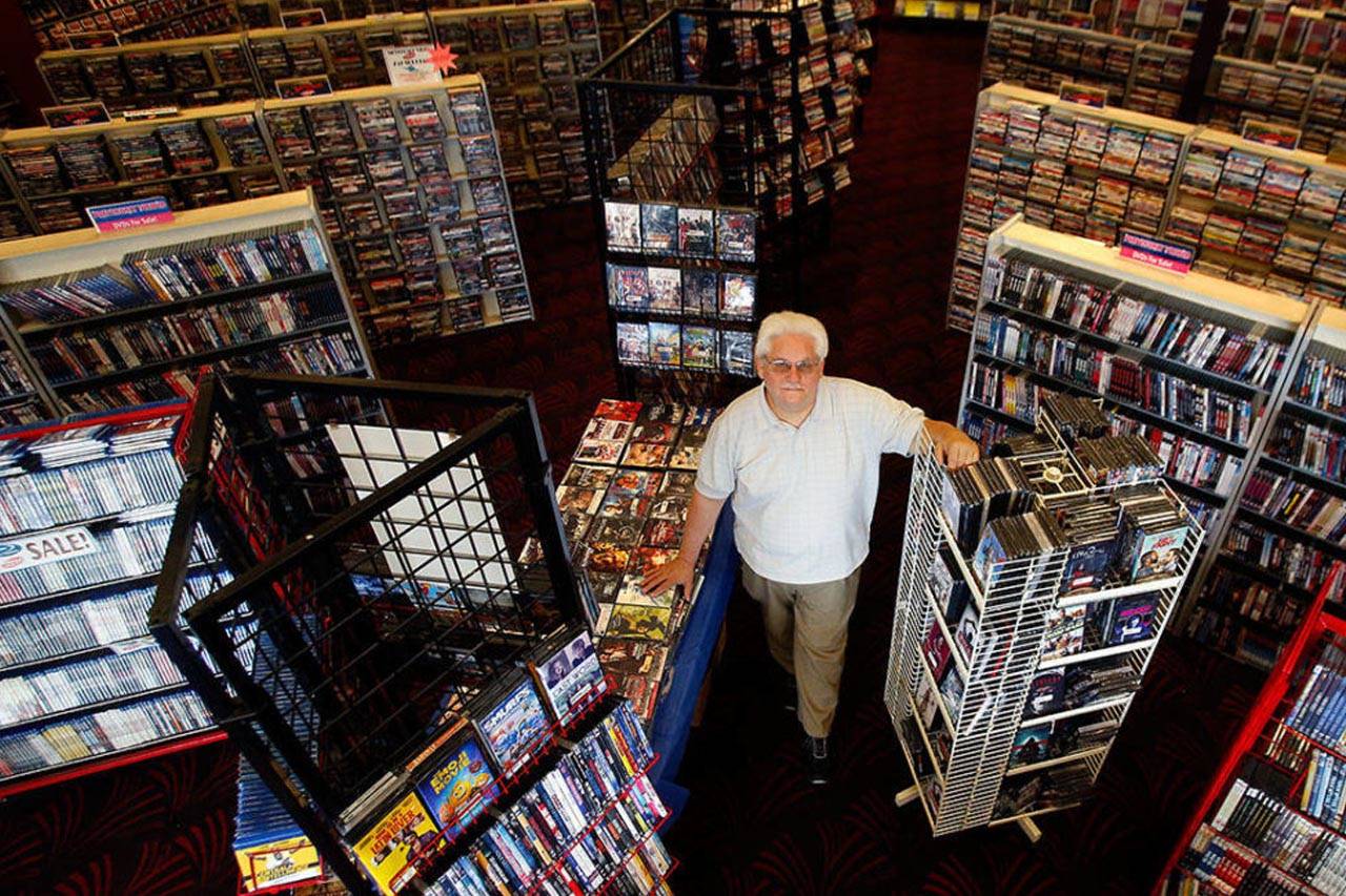 Hay 25,000 DVDs en los estantes … llévate uno a casa por $ 1.99